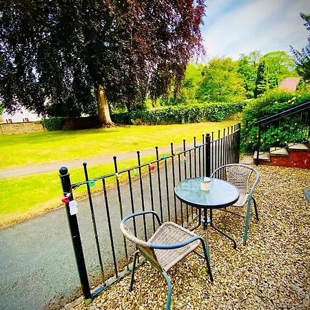 Modern Ground Floor With Free Parking Very Near Centre Apartment Ripon