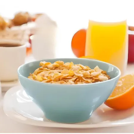 Modern Ground Floor With Free Parking Very Near Centre Apartamento